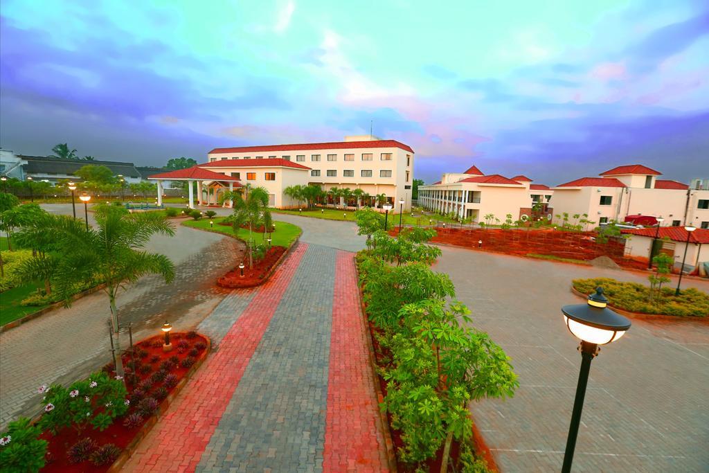 Grand Serenaa Hotel & Resorts, Auroville Esterno foto